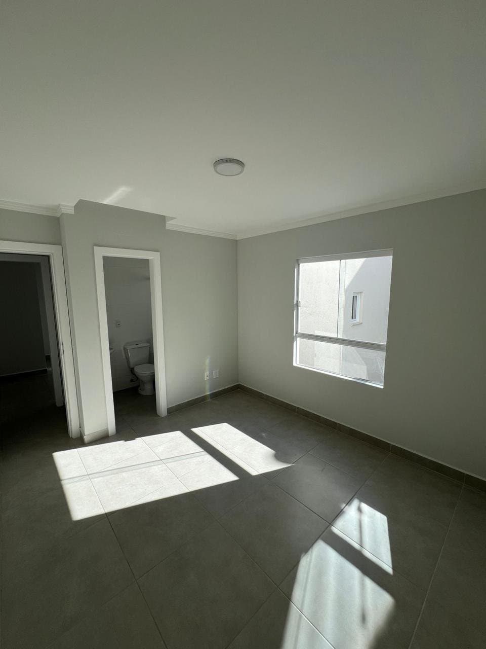 Apartamento de 2 quartos com 2 suítes e 60 m² em Bal. Camboriú
