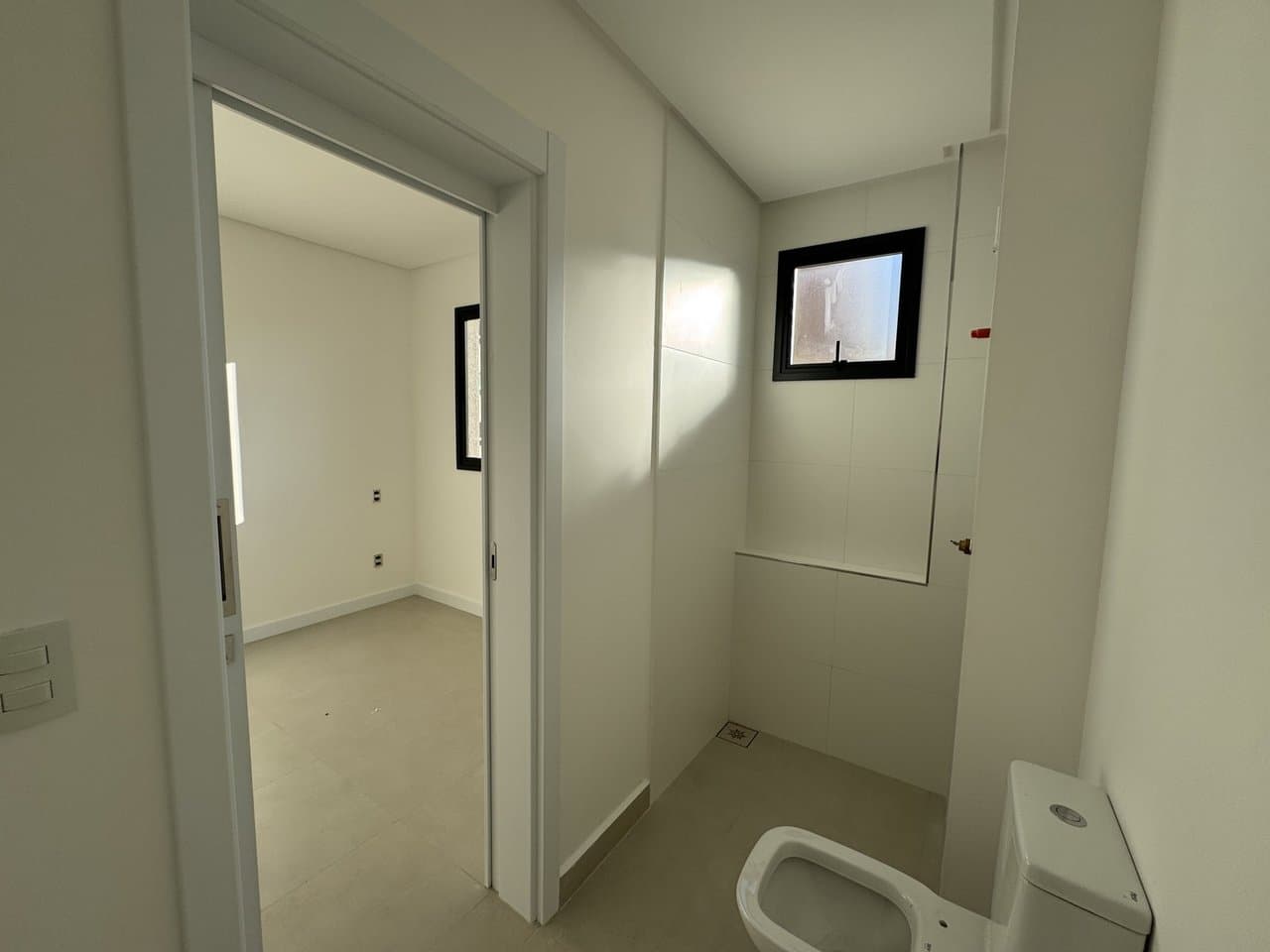 Apartamento de 3 quartos com 3 suítes e 115 m² em Bal. Camboriú