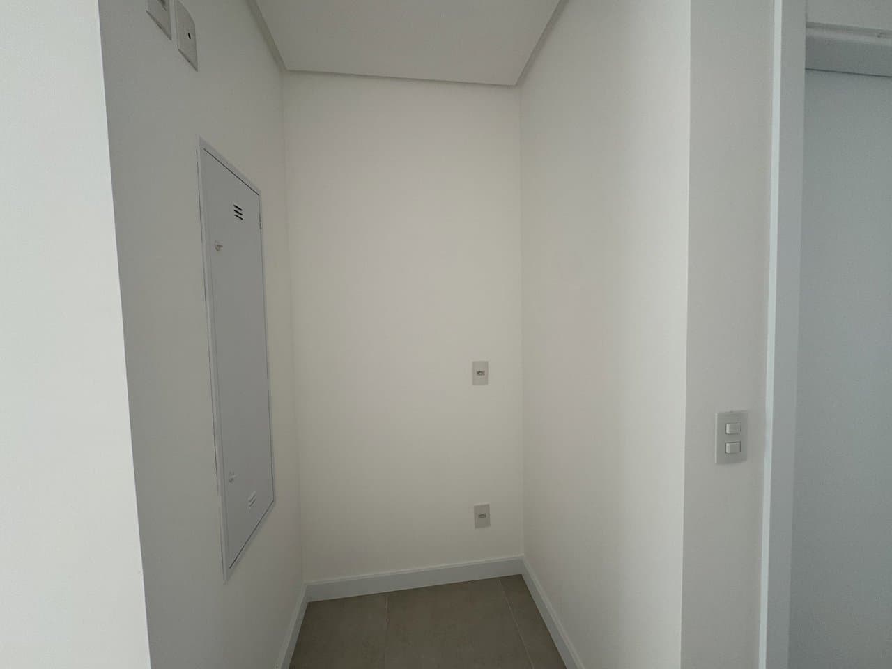 Apartamento de 3 quartos com 3 suítes e 115 m² em Bal. Camboriú