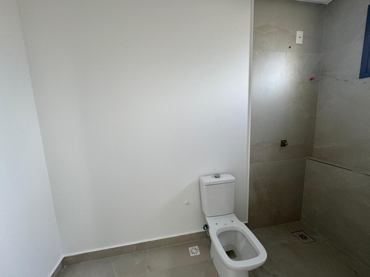Cobertura de 3 quartos com 3 suítes e 230 m² em Bal. Camboriú