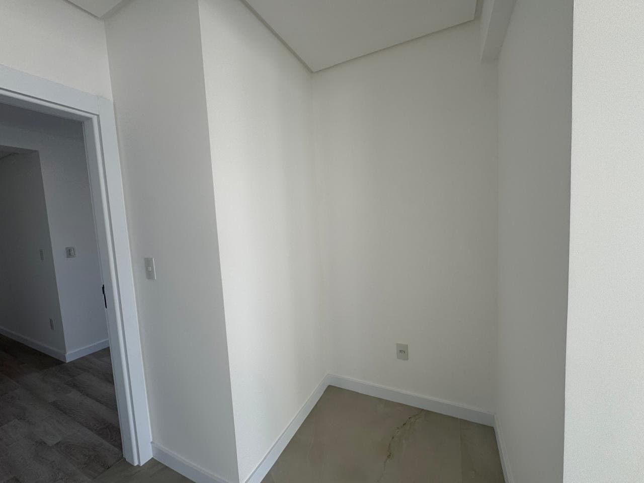 Cobertura de 3 quartos com 3 suítes e 230 m² em Bal. Camboriú