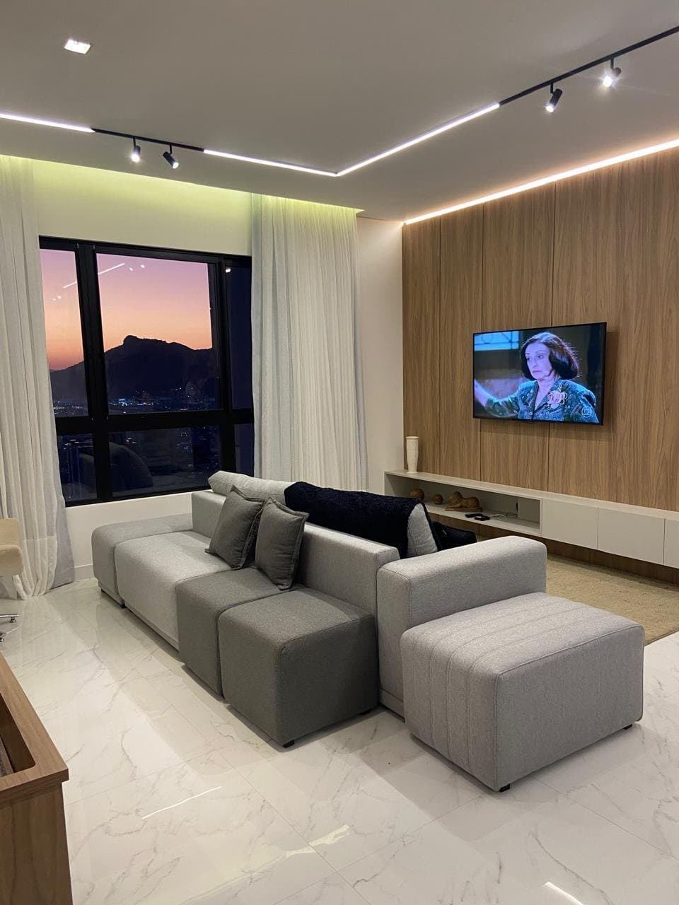 Apartamento de 3 quartos com 3 suítes e 134 m² em Bal. Camboriú