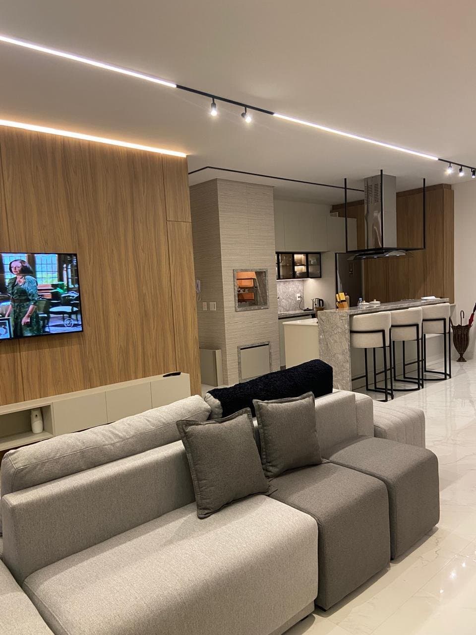 Apartamento de 3 quartos com 3 suítes e 134 m² em Bal. Camboriú