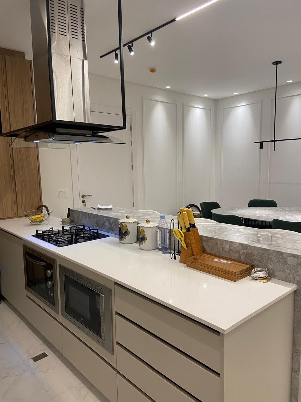Apartamento de 3 quartos com 3 suítes e 134 m² em Bal. Camboriú