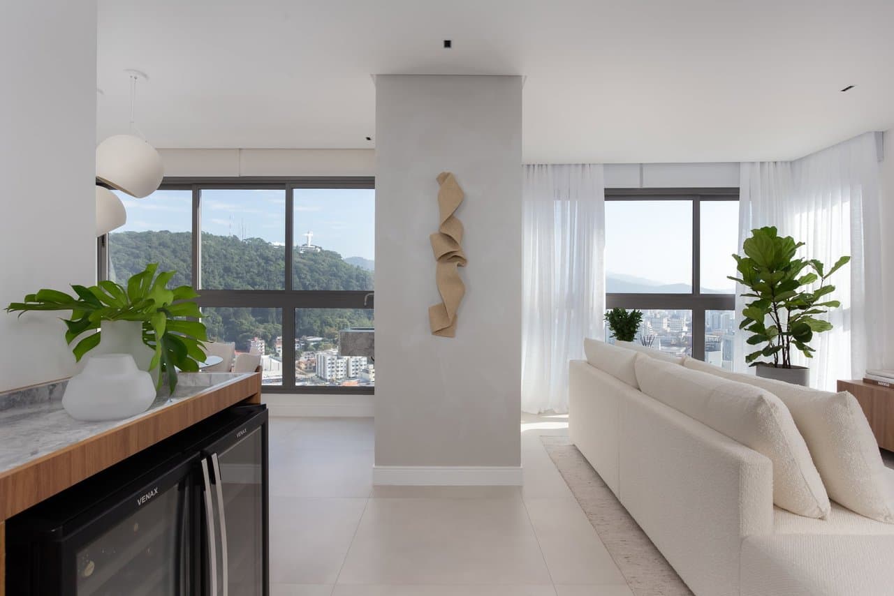 Apartamento de 3 quartos com 3 suítes e 122 m² em Bal. Camboriú