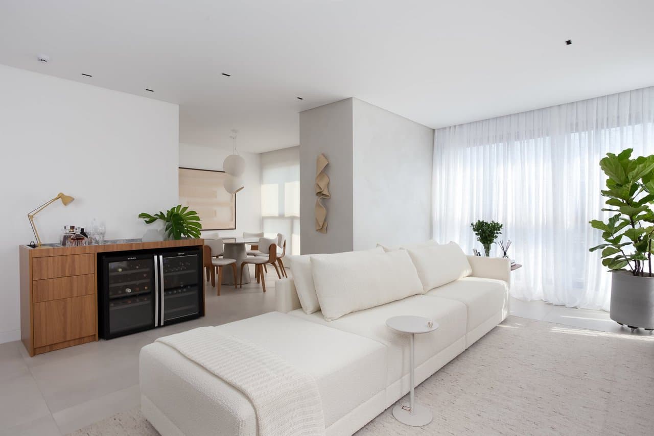 Apartamento de 3 quartos com 3 suítes e 122 m² em Bal. Camboriú