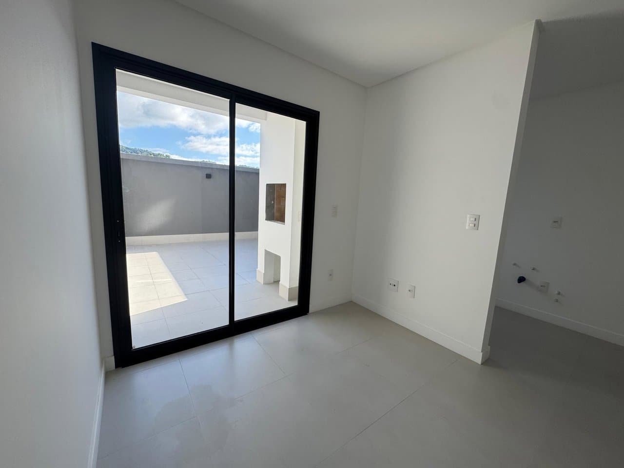 Apartamento de 1 quarto e 70 m² em Bal. Camboriú