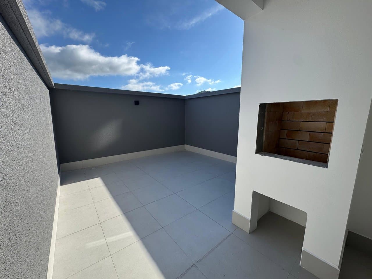 Apartamento de 1 quarto e 70 m² em Bal. Camboriú