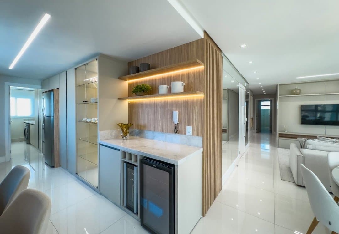 Apartamento de 4 quartos com 2 suítes e 132 m² em Bal. Camboriú
