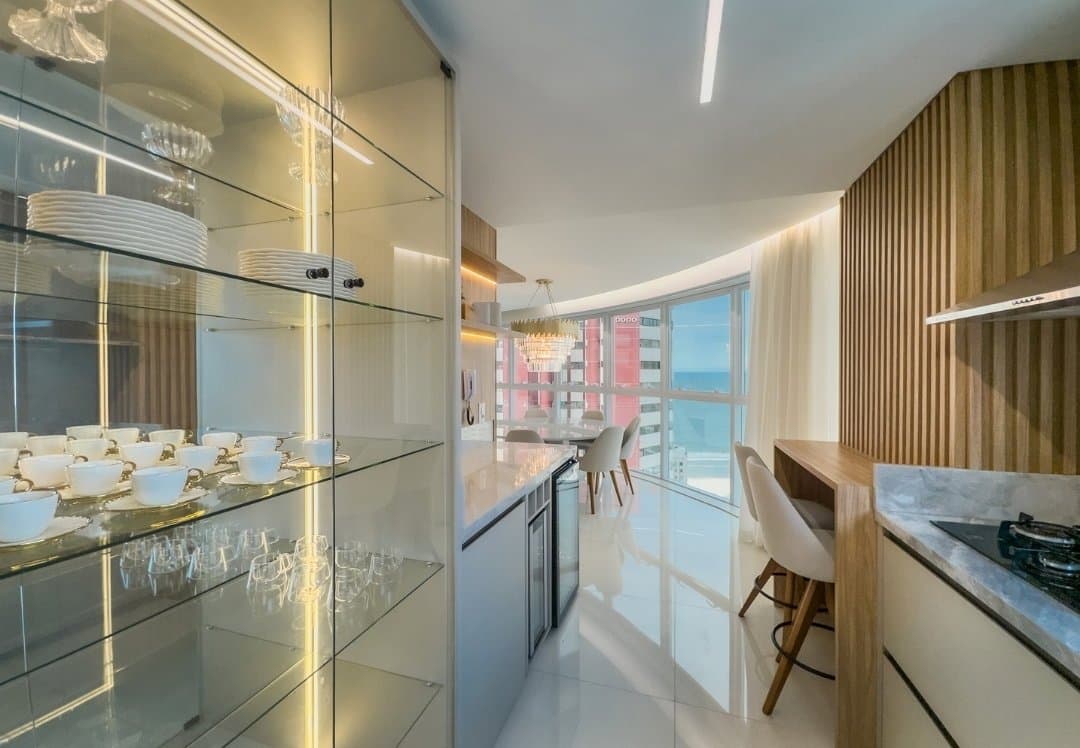 Apartamento de 4 quartos com 2 suítes e 132 m² em Bal. Camboriú