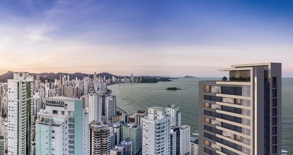 Apartamento de 4 quartos com 4 suítes e 177 m² em Bal. Camboriú