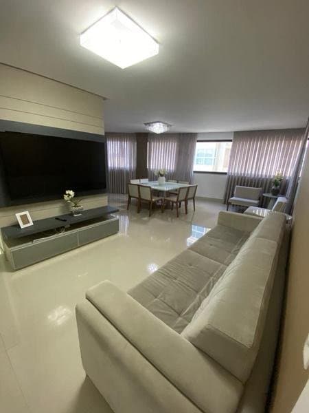 Apartamento de 4 quartos com 4 suítes e 150 m² em Bal. Camboriú