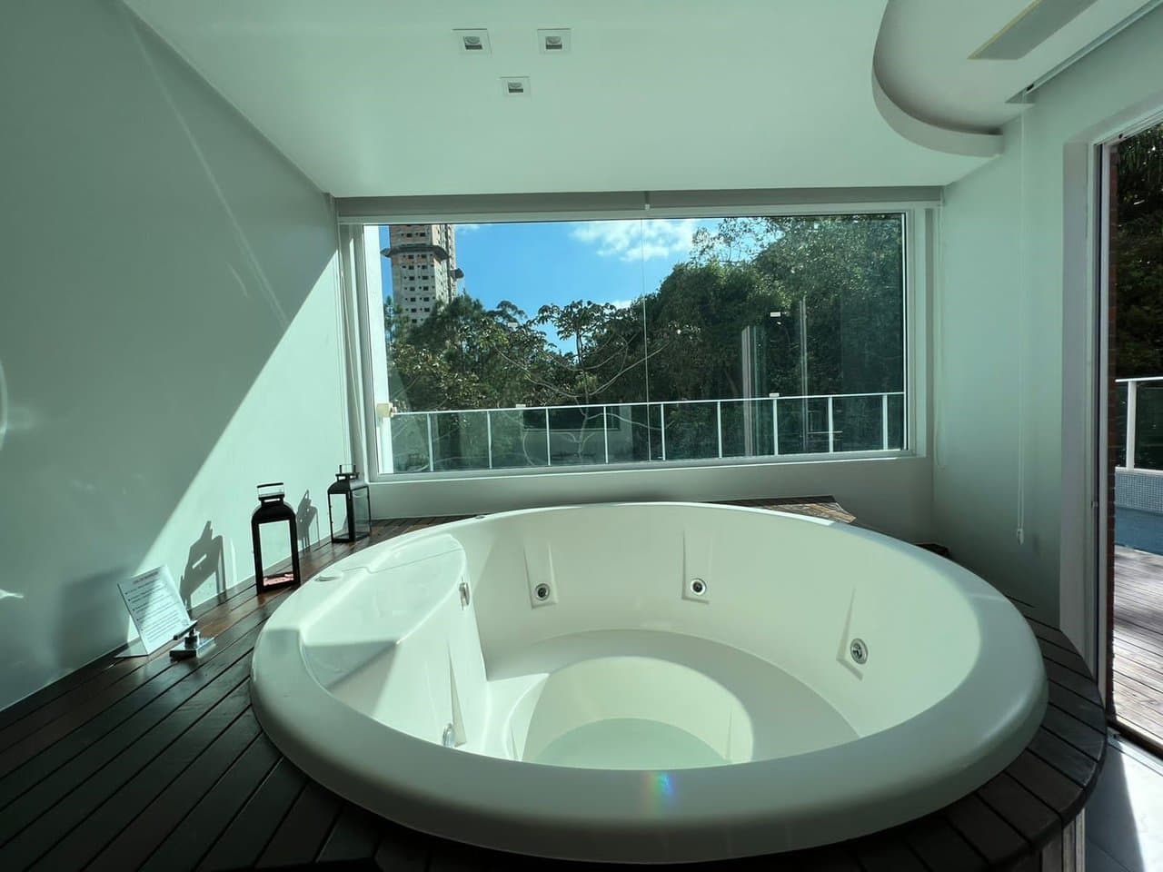 Apartamento de 4 quartos com 4 suítes e 134 m² em Bal. Camboriú