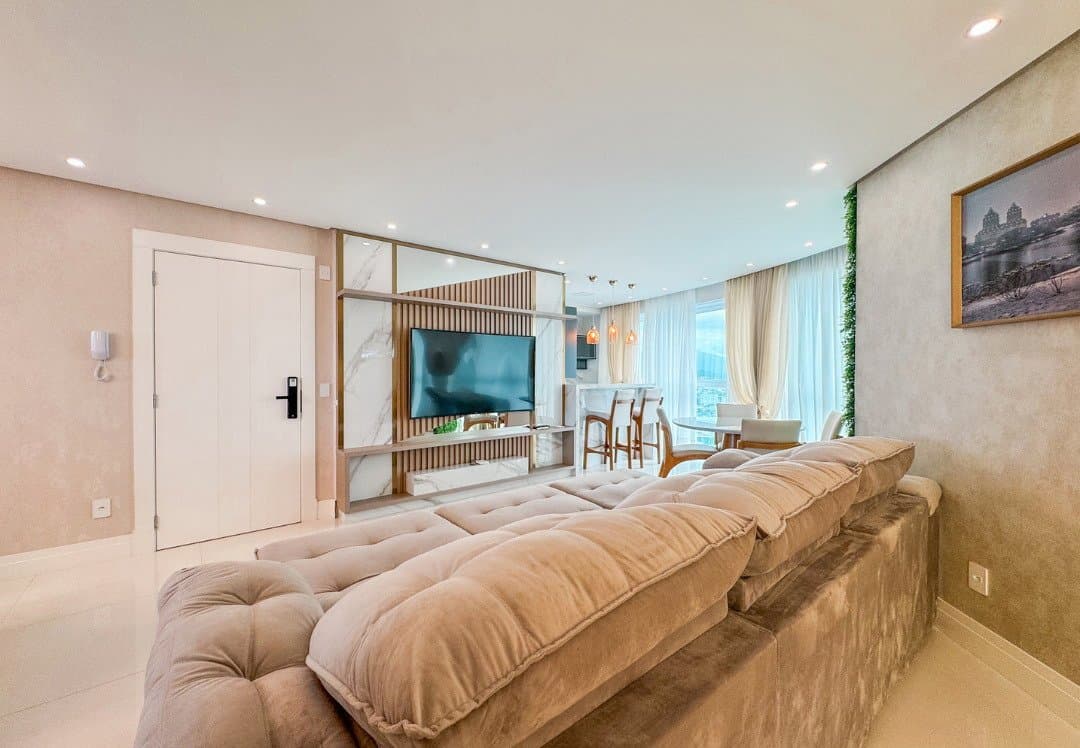 Apartamento de 3 quartos com 3 suítes e 139 m² em Bal. Camboriú