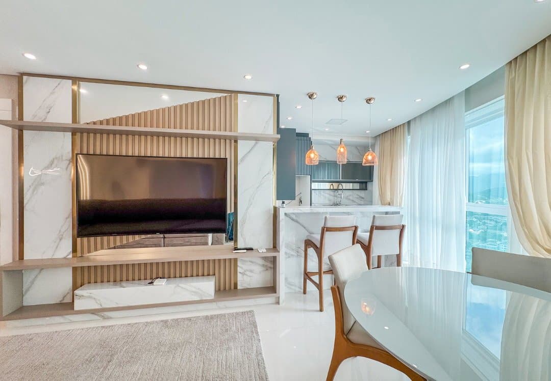 Apartamento de 3 quartos com 3 suítes e 139 m² em Bal. Camboriú