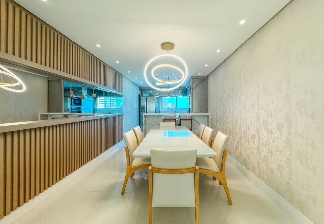 Apartamento de 3 quartos com 3 suítes e 139 m² em Bal. Camboriú