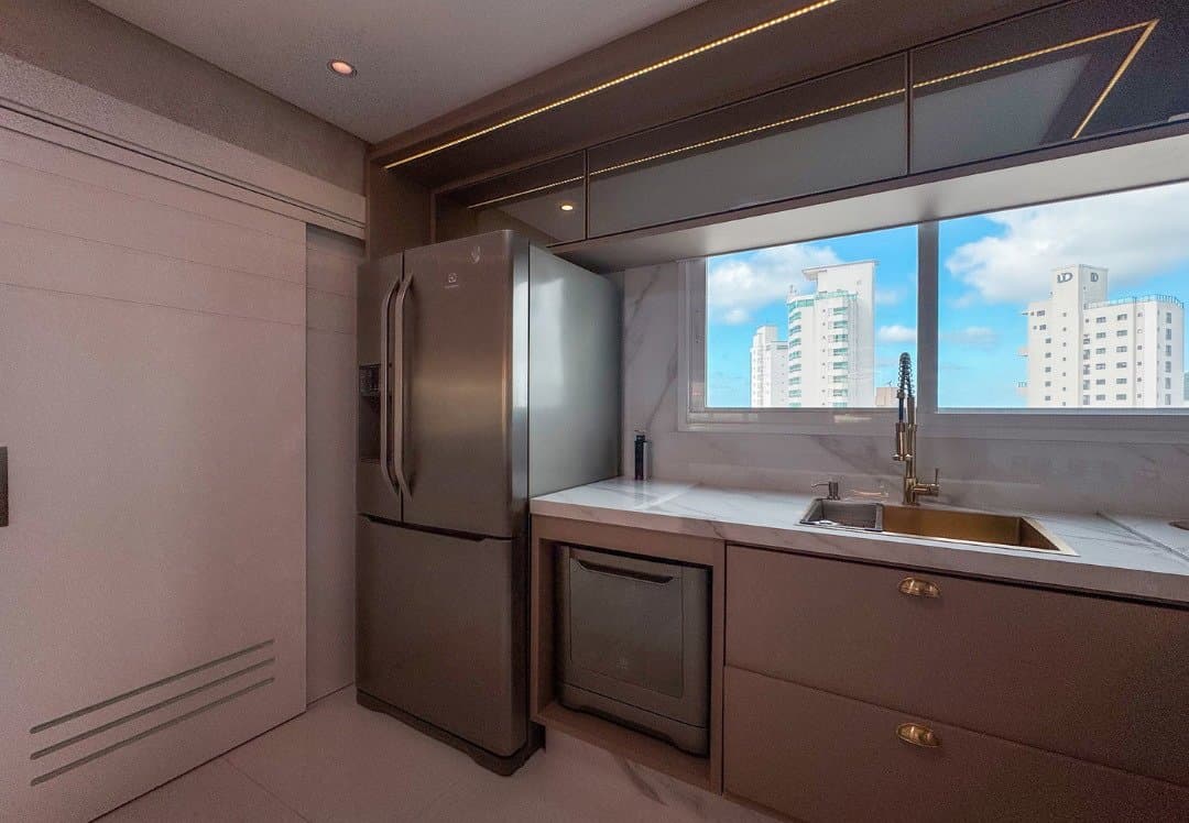 Apartamento de 3 quartos com 3 suítes e 139 m² em Bal. Camboriú