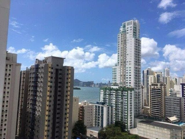 Apartamento de 3 quartos com 3 suítes e 117 m² em Bal. Camboriú