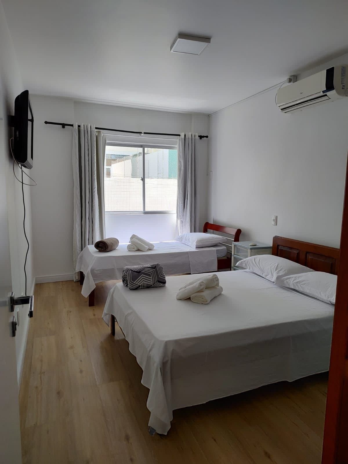 Apartamento de 3 quartos com 2 suítes e 205 m² em Bal. Camboriú