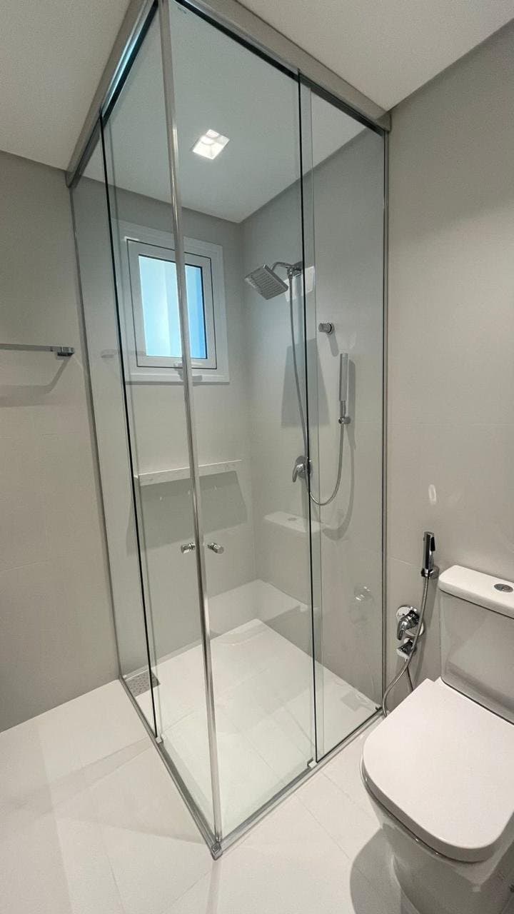 Apartamento de 4 quartos com 4 suítes e 161 m² em Bal. Camboriú