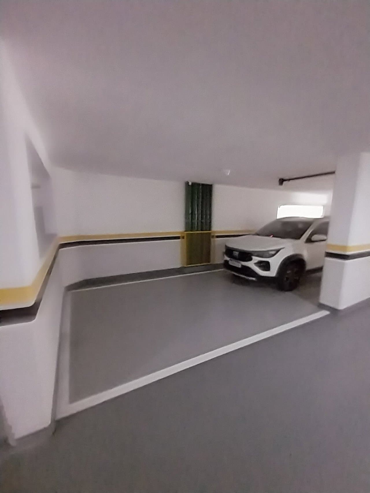 Apartamento de 4 quartos com 2 suítes e 132 m² em Bal. Camboriú