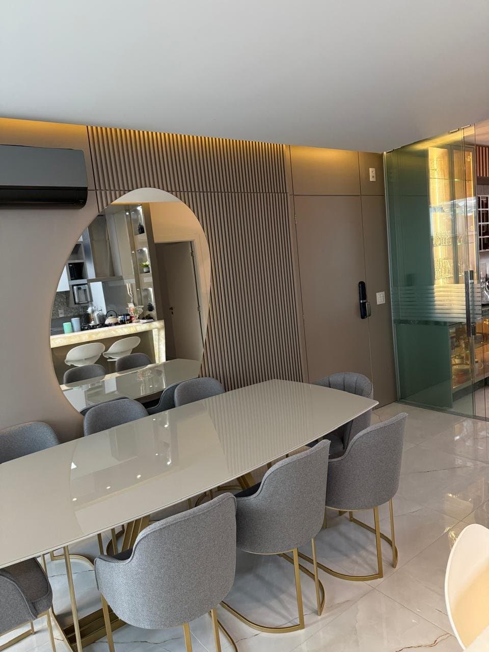 Apartamento de 3 quartos com 3 suítes e 146 m² em Bal. Camboriú