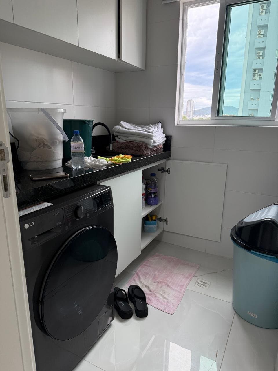 Apartamento de 3 quartos com 3 suítes e 146 m² em Bal. Camboriú