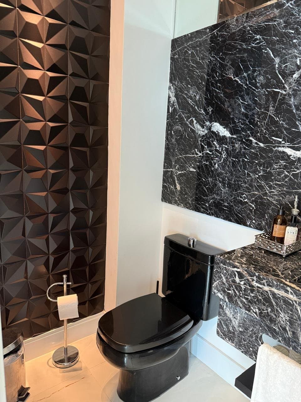 Apartamento de 3 quartos com 3 suítes e 146 m² em Bal. Camboriú