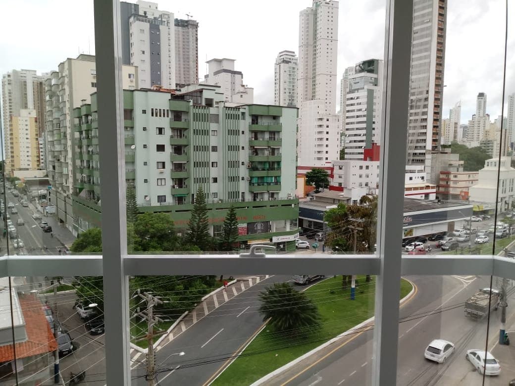 Sala Comercial 74 m² em Bal. Camboriú
