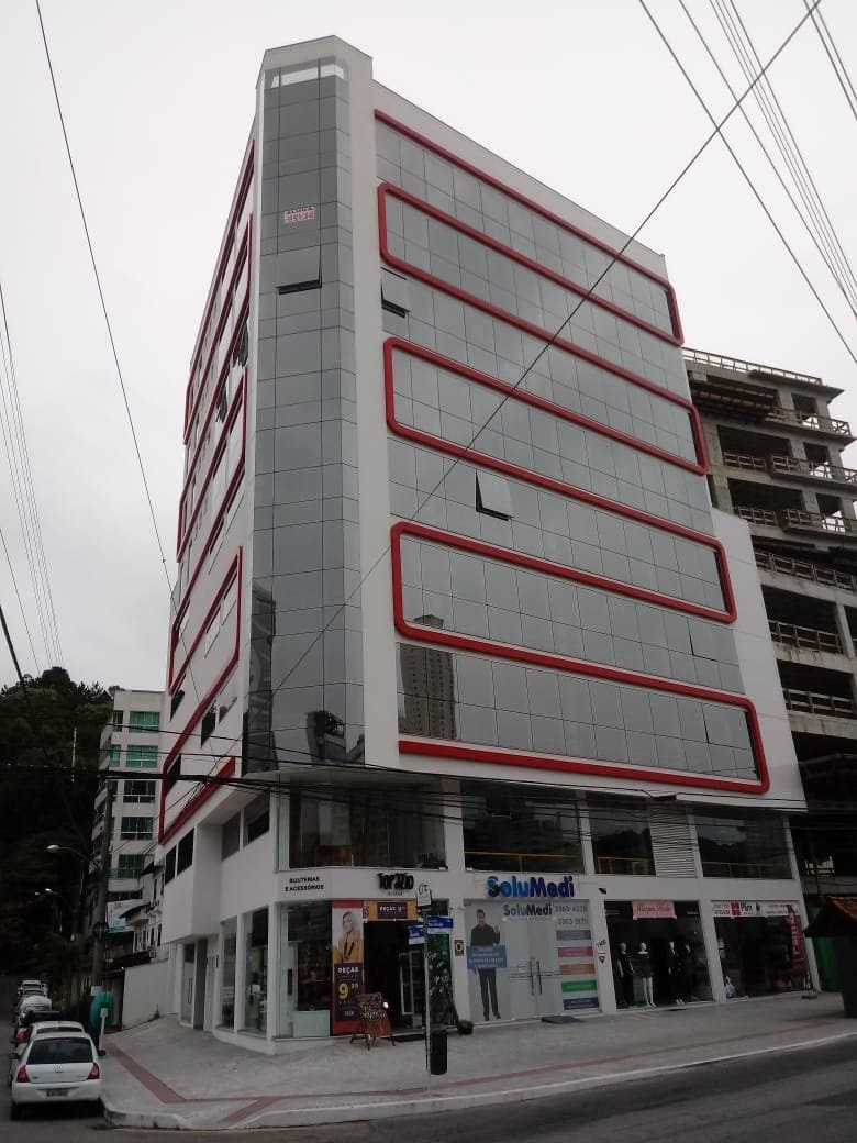Sala Comercial 74 m² em Bal. Camboriú