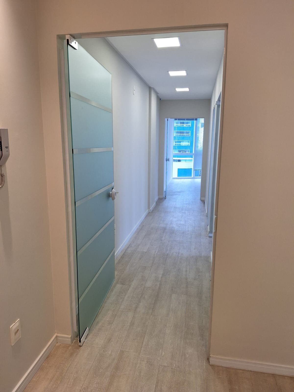 Sala Comercial 74 m² em Bal. Camboriú