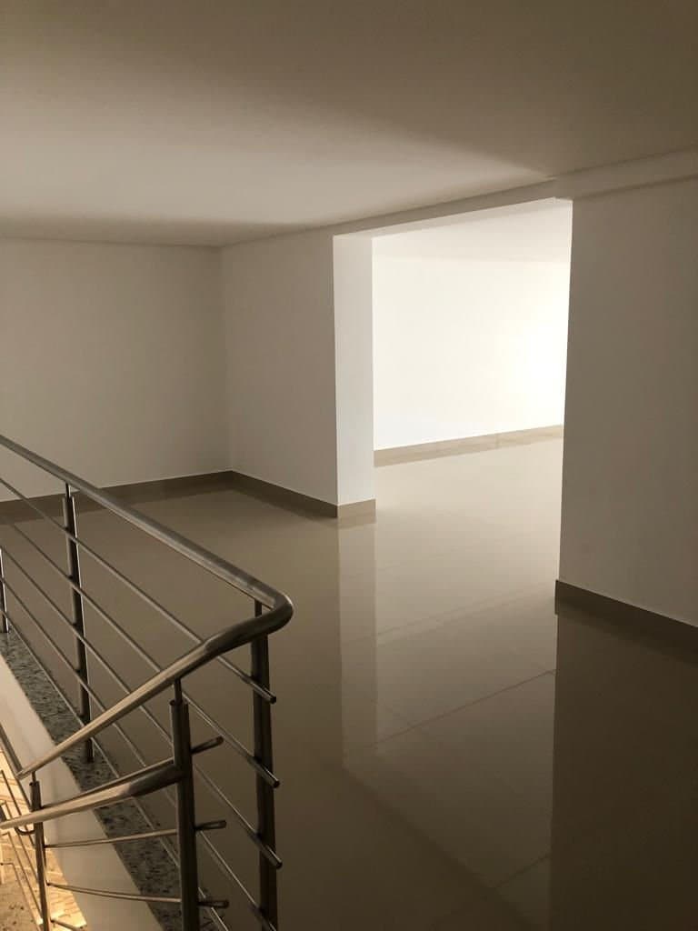 Sala Comercial 227 m² em Bal. Camboriú