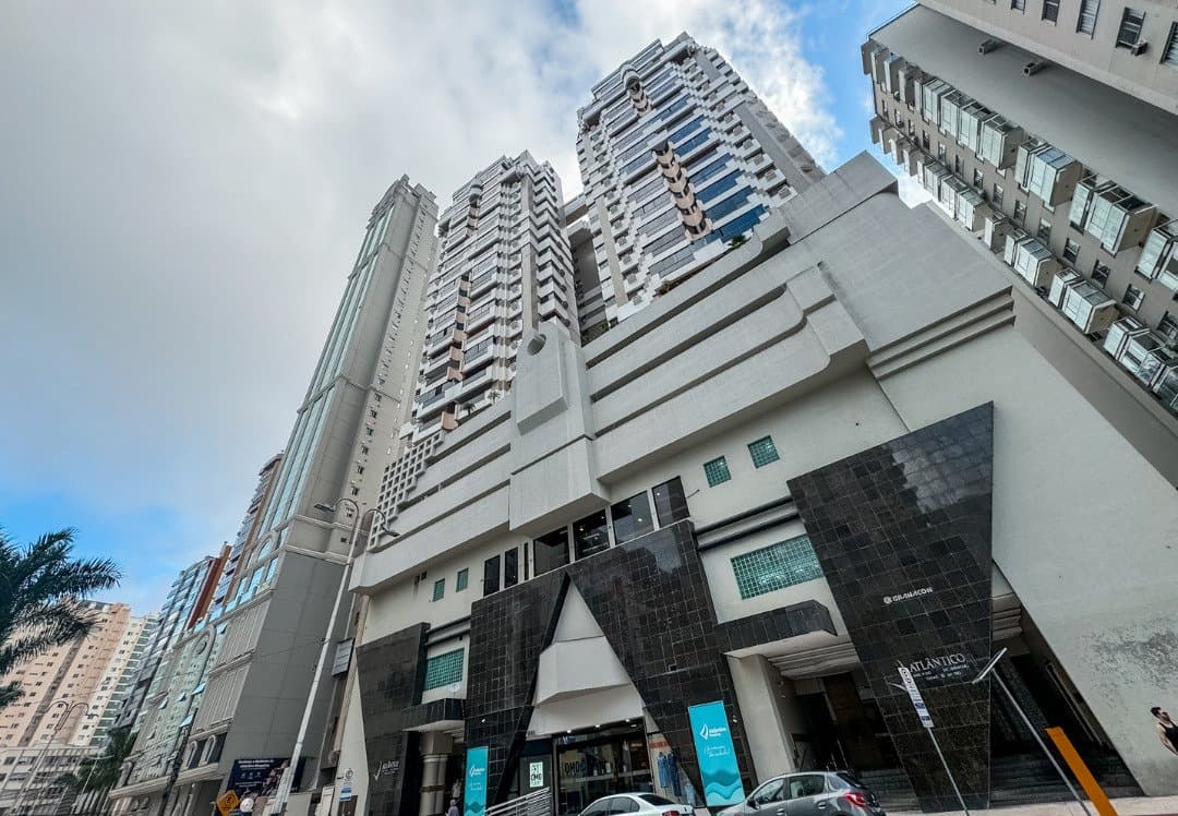 Apartamento de 3 quartos com 1 suíte e 126 m² em Bal. Camboriú