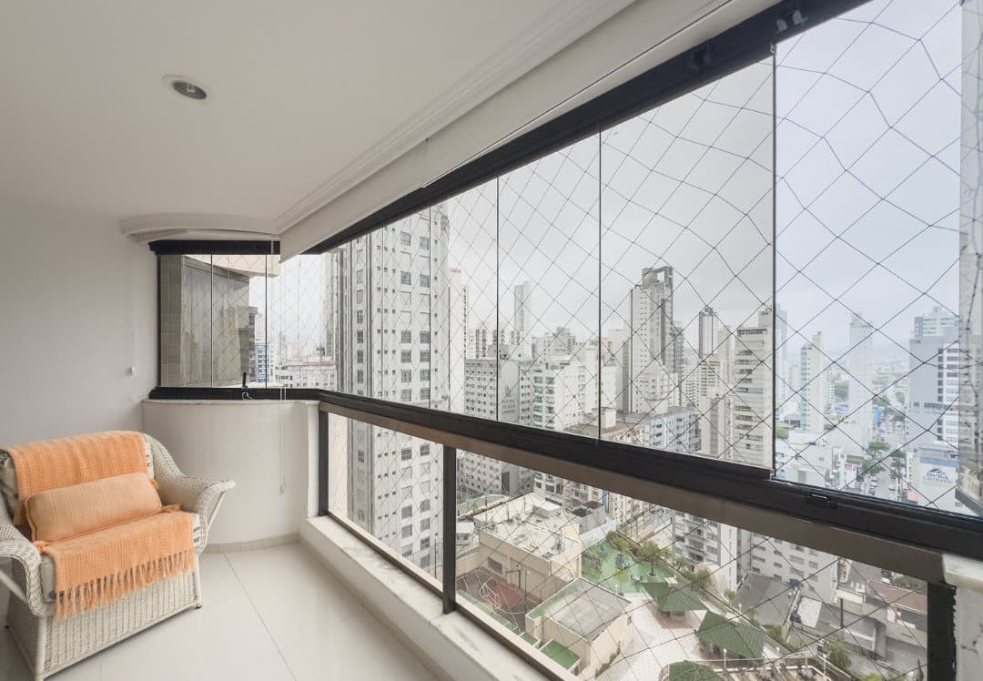 Apartamento de 3 quartos com 1 suíte e 126 m² em Bal. Camboriú
