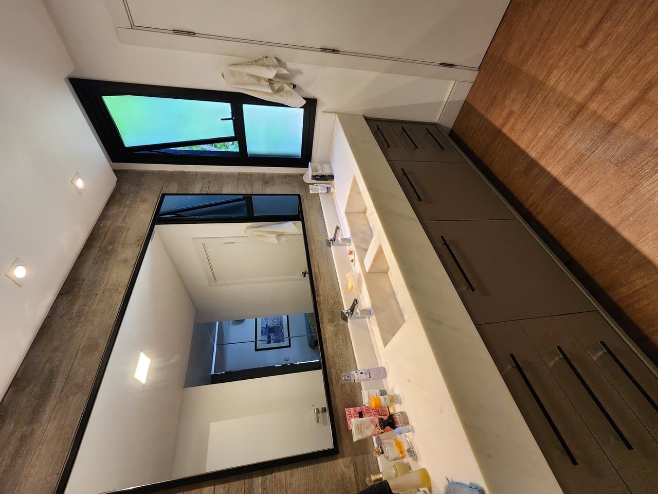 Casa de 4 quartos com 4 suítes e 437 m² em Bal. Camboriú