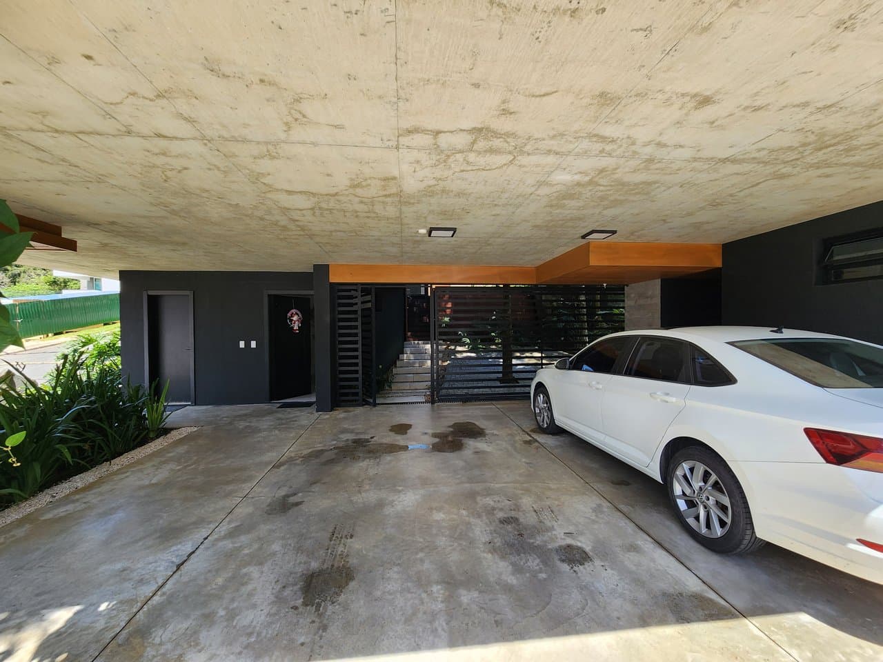 Casa de 4 quartos com 4 suítes e 437 m² em Bal. Camboriú