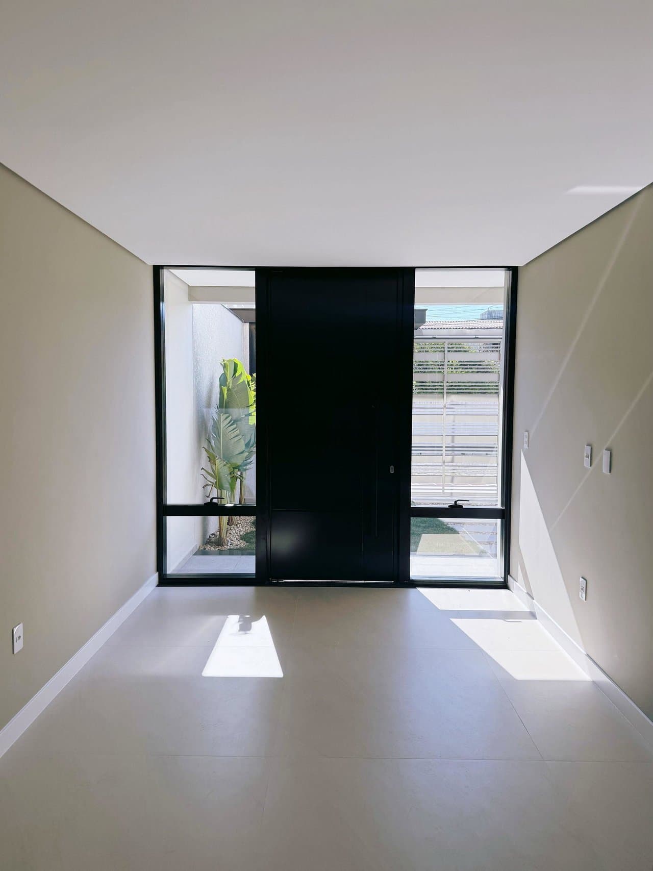 Casa de 3 quartos com 3 suítes e 247 m² em Bal. Camboriú