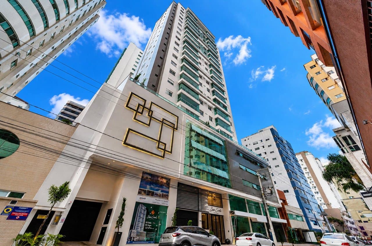 Apartamento de 3 quartos com 3 suítes e 137 m² em Bal. Camboriú