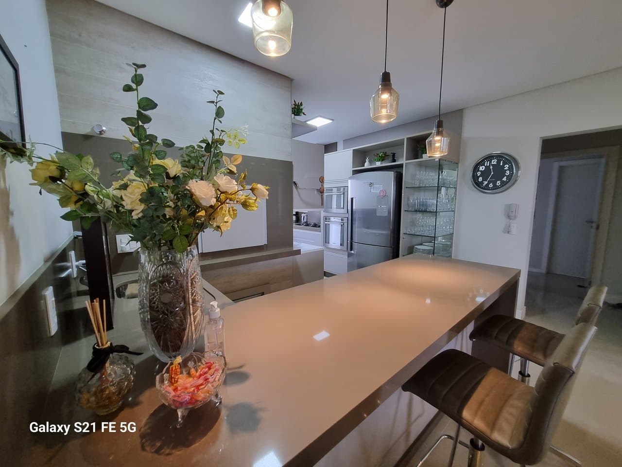 Apartamento de 3 quartos com 3 suítes e 136 m² em Bal. Camboriú