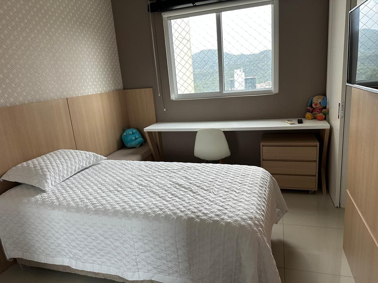 Apartamento de 3 quartos com 3 suítes e 134 m² em Bal. Camboriú