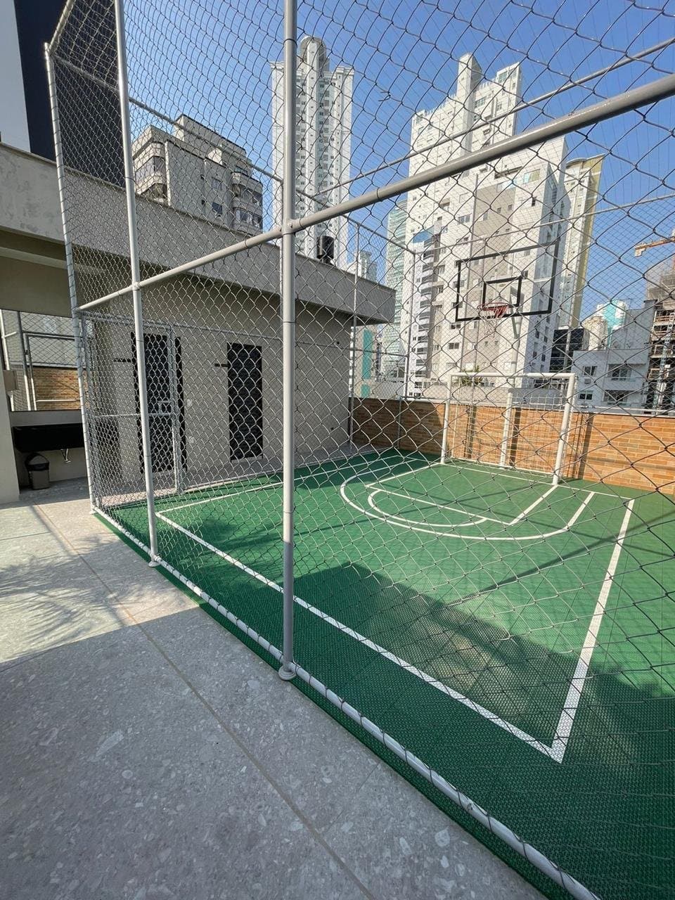 Apartamento de 4 quartos com 2 suítes e 149 m² em Bal. Camboriú