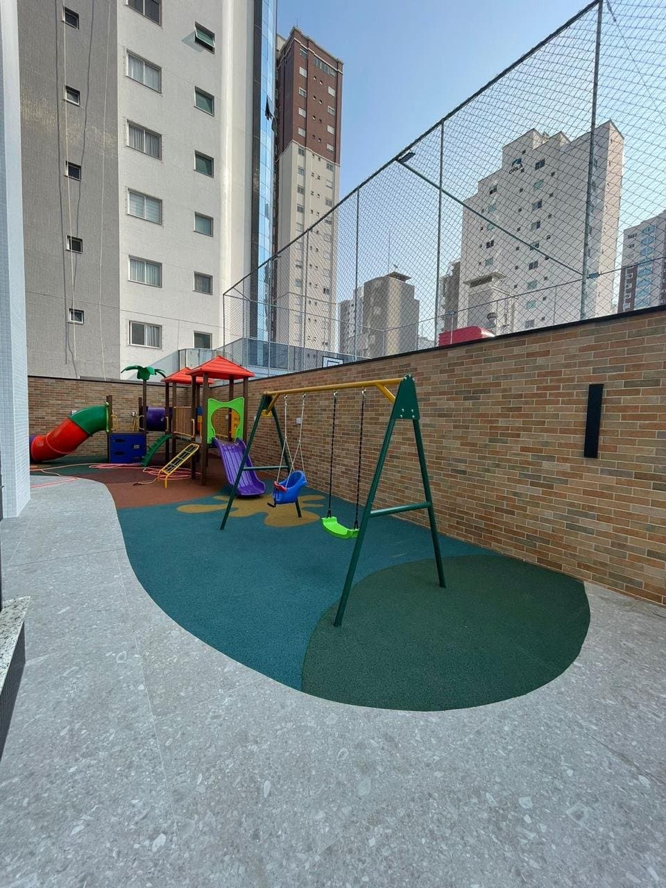 Apartamento de 4 quartos com 2 suítes e 149 m² em Bal. Camboriú