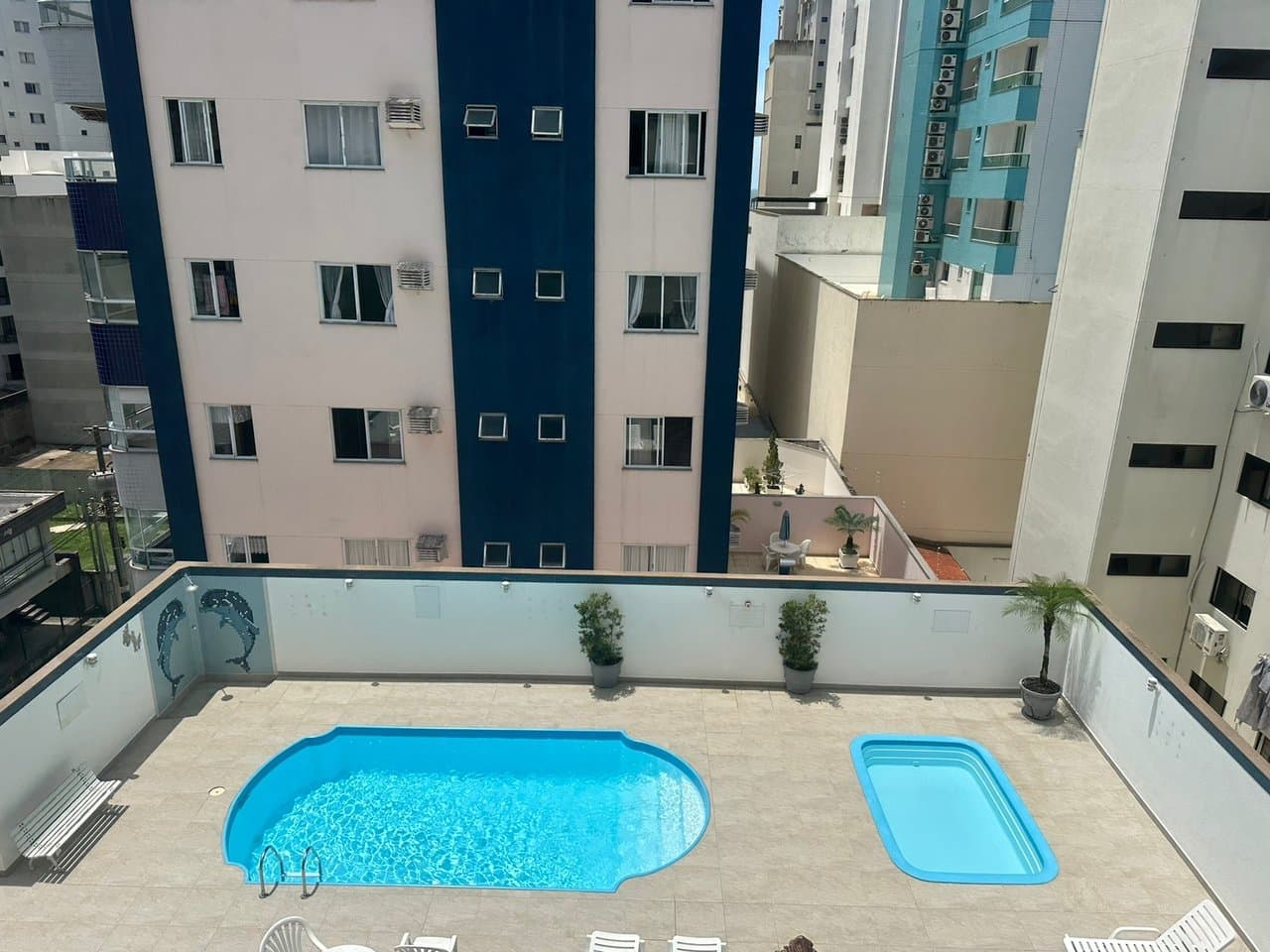 Apartamento de 3 quartos com 1 suíte e 100 m² em Bal. Camboriú
