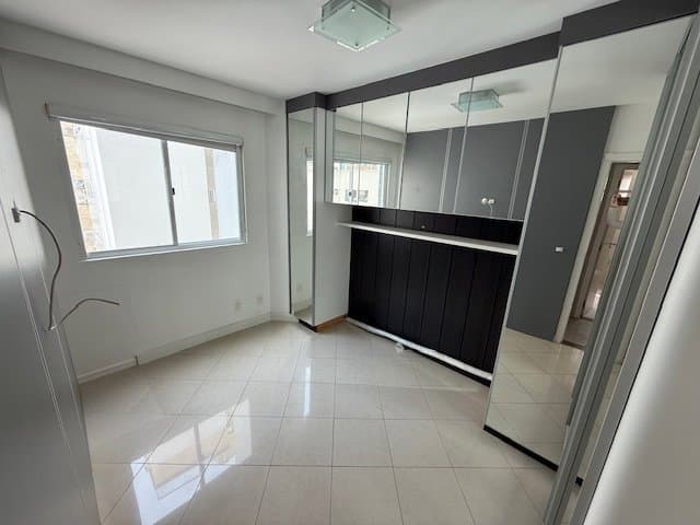 Apartamento de 3 quartos com 1 suíte e 100 m² em Bal. Camboriú