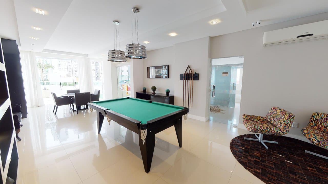 Apartamento de 3 quartos com 3 suítes e 135 m² em Bal. Camboriú