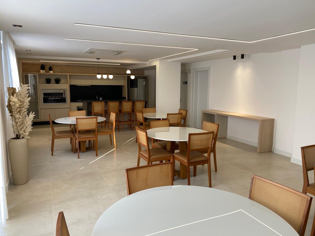 Apartamento de 2 quartos com 1 suíte e 117 m² em Bal. Camboriú