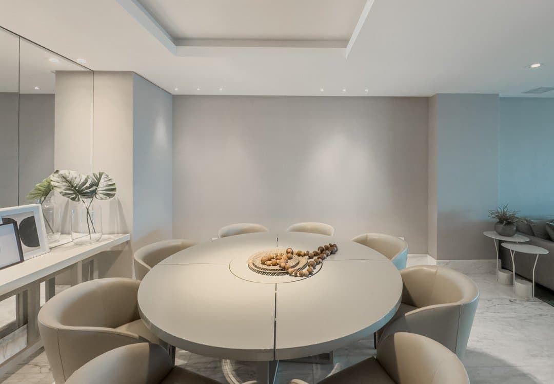 Apartamento de 3 quartos com 3 suítes e 317 m² em Bal. Camboriú