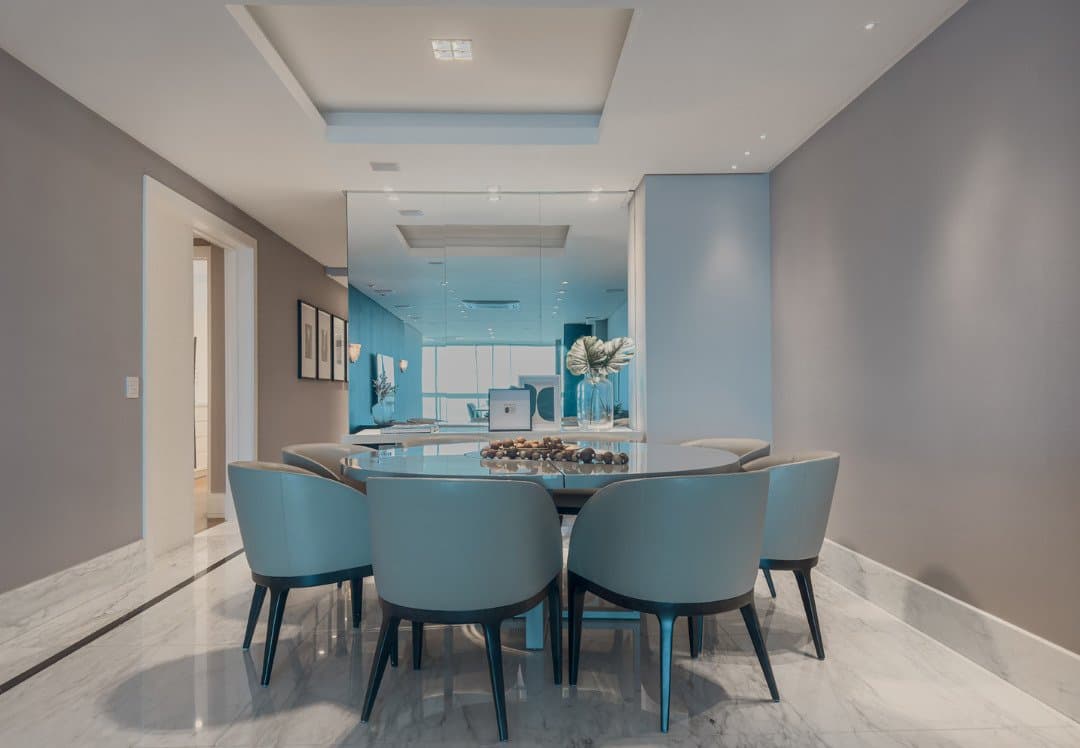 Apartamento de 3 quartos com 3 suítes e 317 m² em Bal. Camboriú