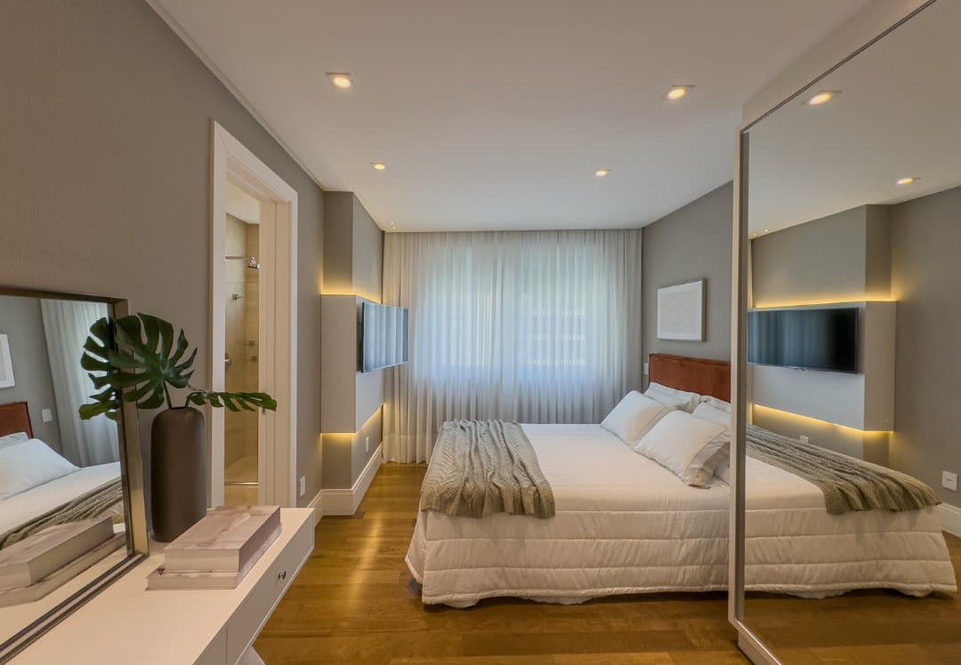 Apartamento de 3 quartos com 3 suítes e 317 m² em Bal. Camboriú