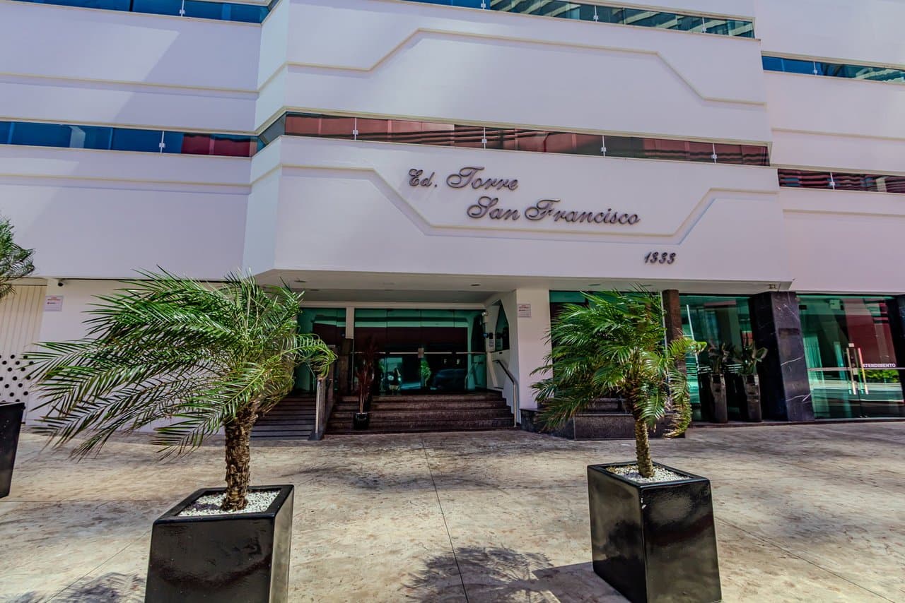 Apartamento de 3 quartos com 1 suíte e 119 m² em Bal. Camboriú